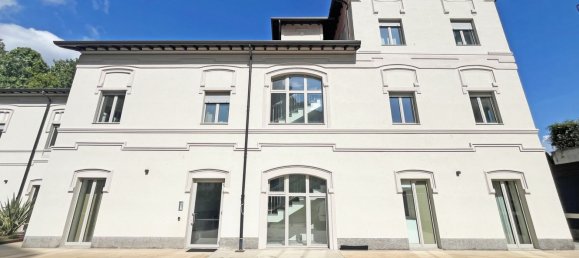 Oficina en Busto Arsizio, Italy 326 m² No. 74960 5