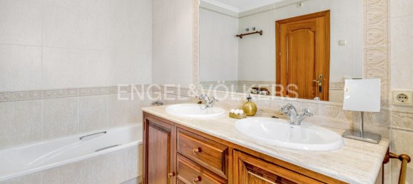 4 Schlafzimmer Villa in Marbella, Spain, Nr. 26864 12