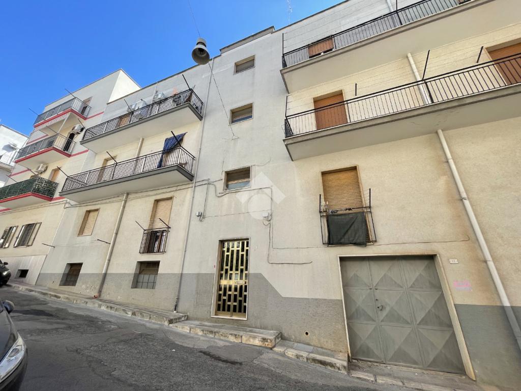 Квартира с 2 спальнями в Челье Мессапика, Италия № 263991