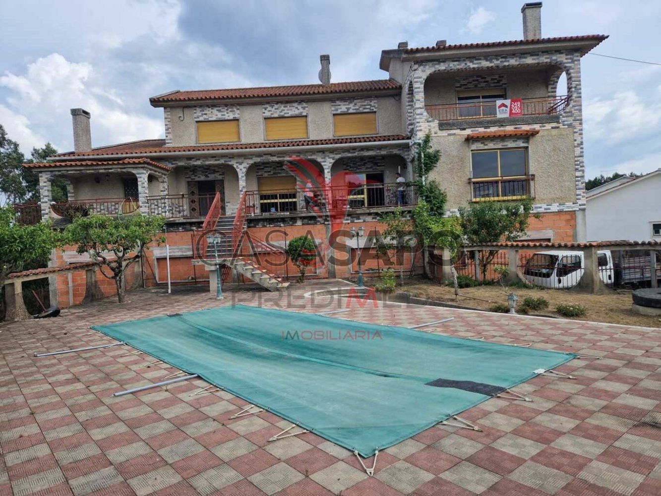 6 bedrooms House in Quarteira, Portugal No. 196525