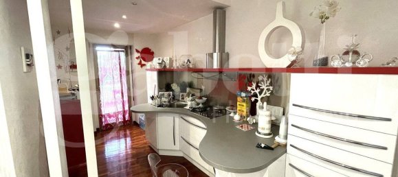 3 bedrooms Apartment in Rome, Italy No. 310176 11