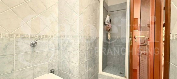 3 bedrooms Apartment in Rome, Italy No. 310176 25