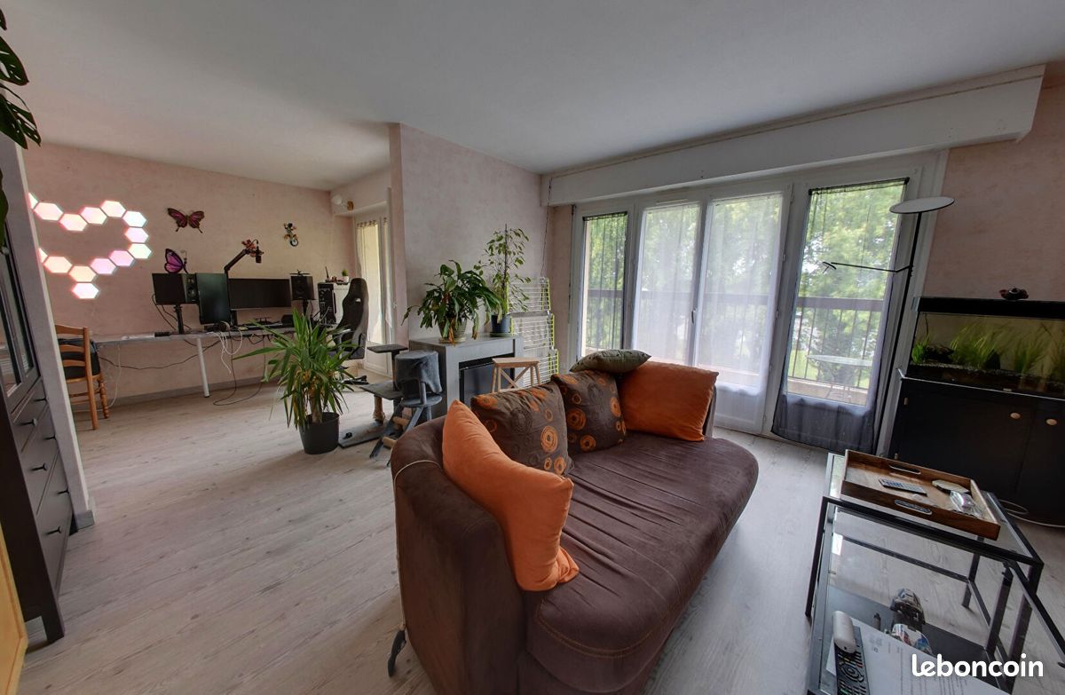 2 bedrooms Apartment in Rambouillet, France No. 171421