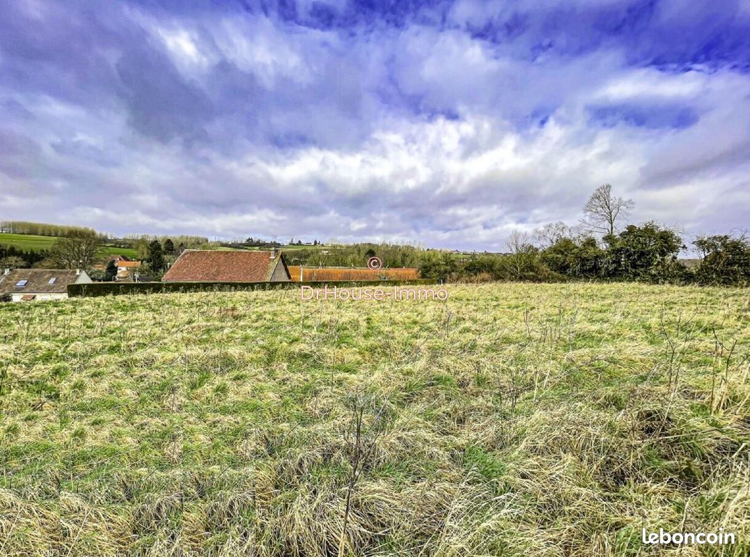 Grundstück in Divion, France 1000m², Nr. 51137