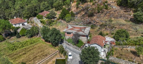 4 bedrooms House in Lage, Portugal No. 181304 12