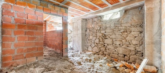 4 bedrooms House in Lage, Portugal No. 181304 9