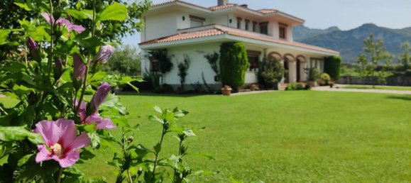 5 bedrooms House in Cantabria, Spain No. 154405 2