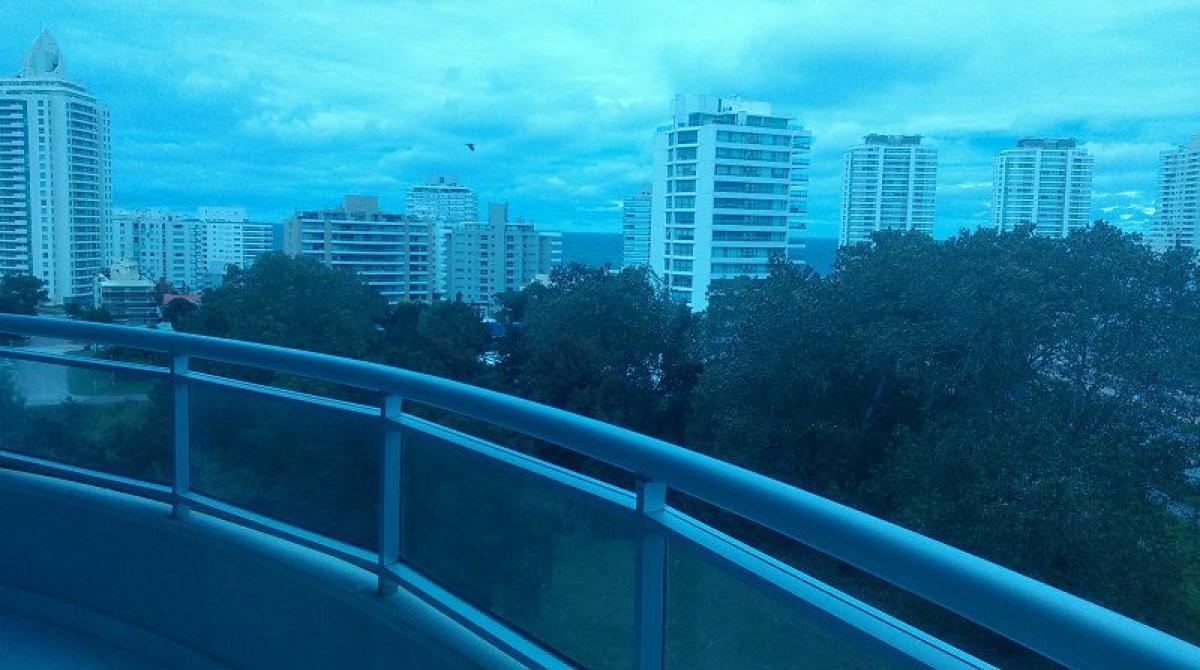 3 bedrooms Apartment in Maldonado, Uruguay No. 5308