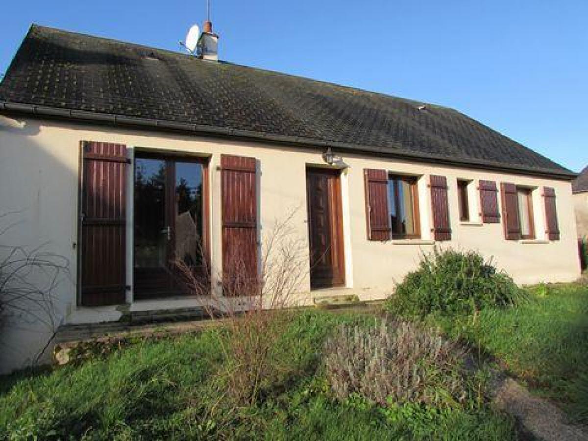 3 bedrooms House in Saint-Jean-le-Thomas, France No. 28290