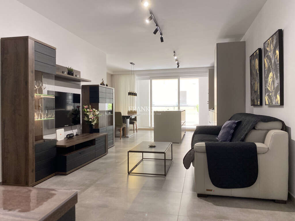 3 bedrooms Apartment in Sliema, Malta No. 10573