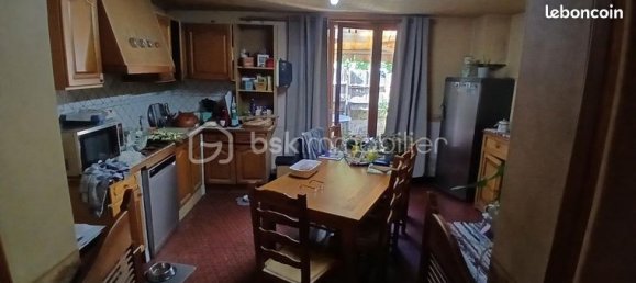 3 bedrooms Townhouse in Charente, France No. 300593 8