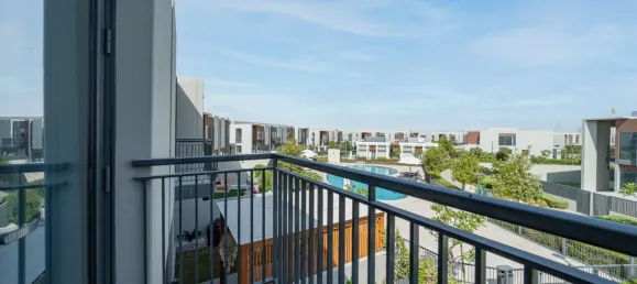 Таунхаус с 3 спальнями в Dubai Land, Дубай, ОАЭ № 106004 4