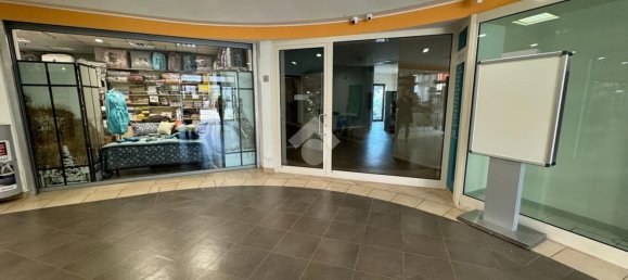  عقار تجاري في Lugo, Italy 200متر مربع رقم 20459 8