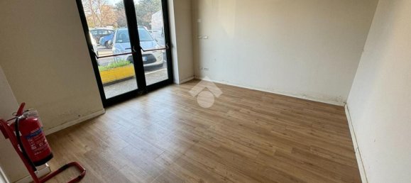  عقار تجاري في Lugo, Italy 200متر مربع رقم 20459 13