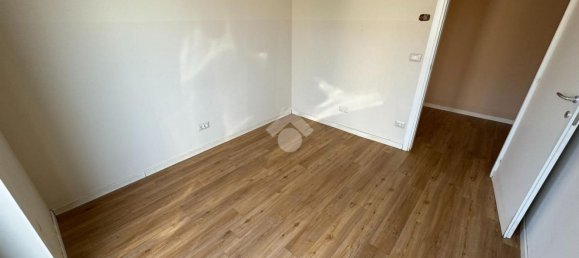  عقار تجاري في Lugo, Italy 200متر مربع رقم 20459 29