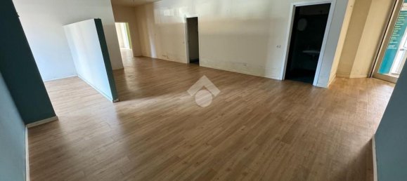  عقار تجاري في Lugo, Italy 200متر مربع رقم 20459 12