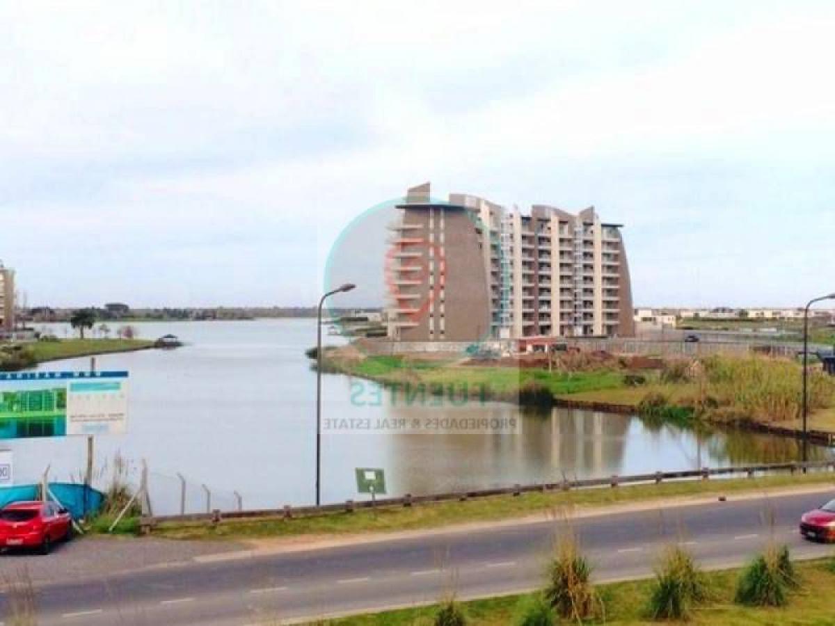 2 bedrooms Apartment in Tigre, Argentina No. 53182