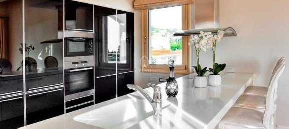 4 Schlafzimmer Gewerbliche Immobilie in Agios Tychonas, Cyprus, Nr. 19139 5