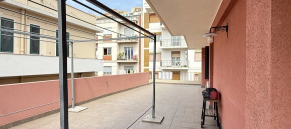1 bedroom Apartment in Messina, Italy No. 316960 9