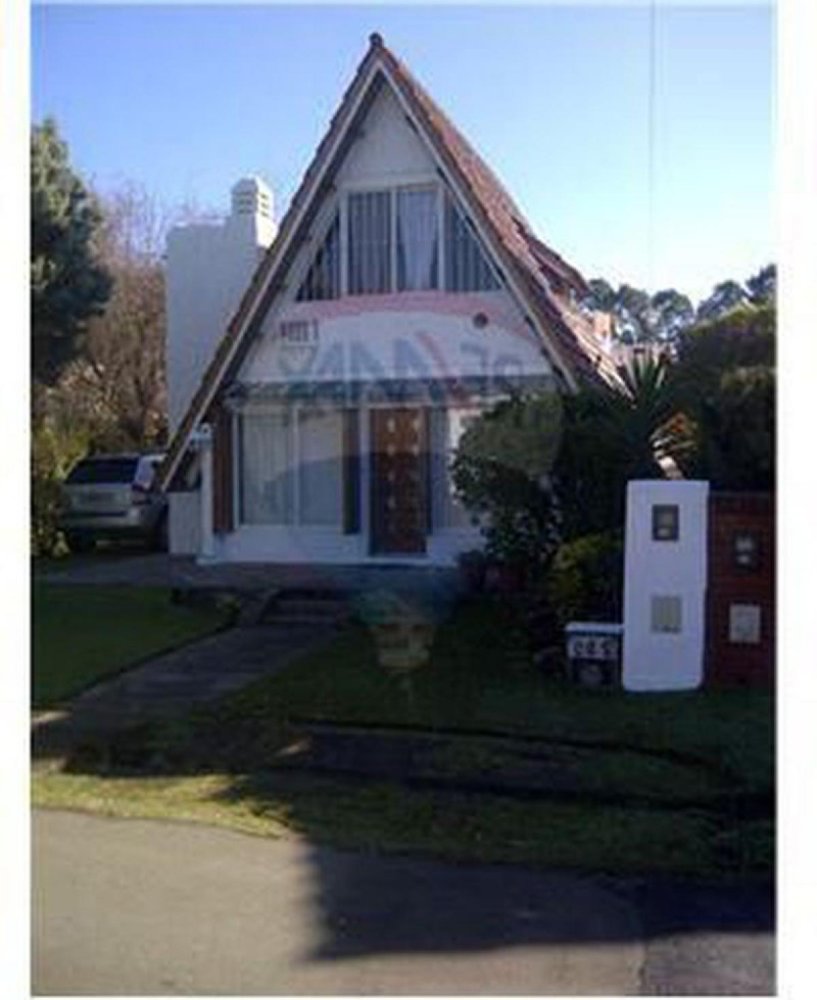 Дом с 3 спальнями в Эскобар, Аргентина № 12108