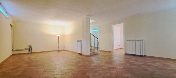 Villa T3 em San Giuliano Terme, Italy N.º 64151 34