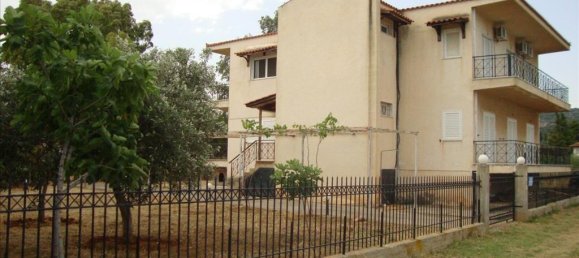 6 bedrooms Commercial property in Euboea, Greece No. 6708 2