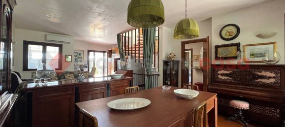 3 غرف نوم فيلا في Taranto, Italy رقم 34608 22