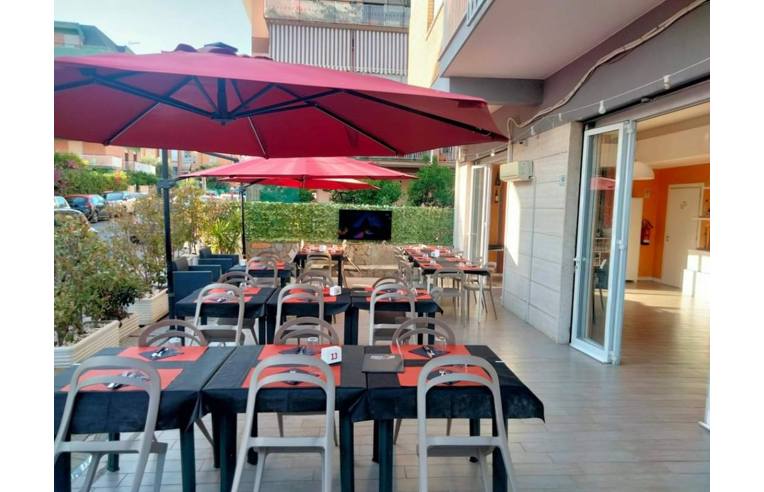 3 rooms Commercial property in Formia, Italy No. 253208