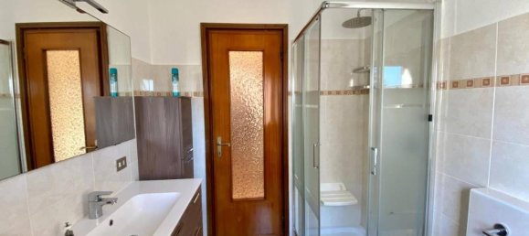 3-salle Appartement à Villasanta, Italy No. 35399 16