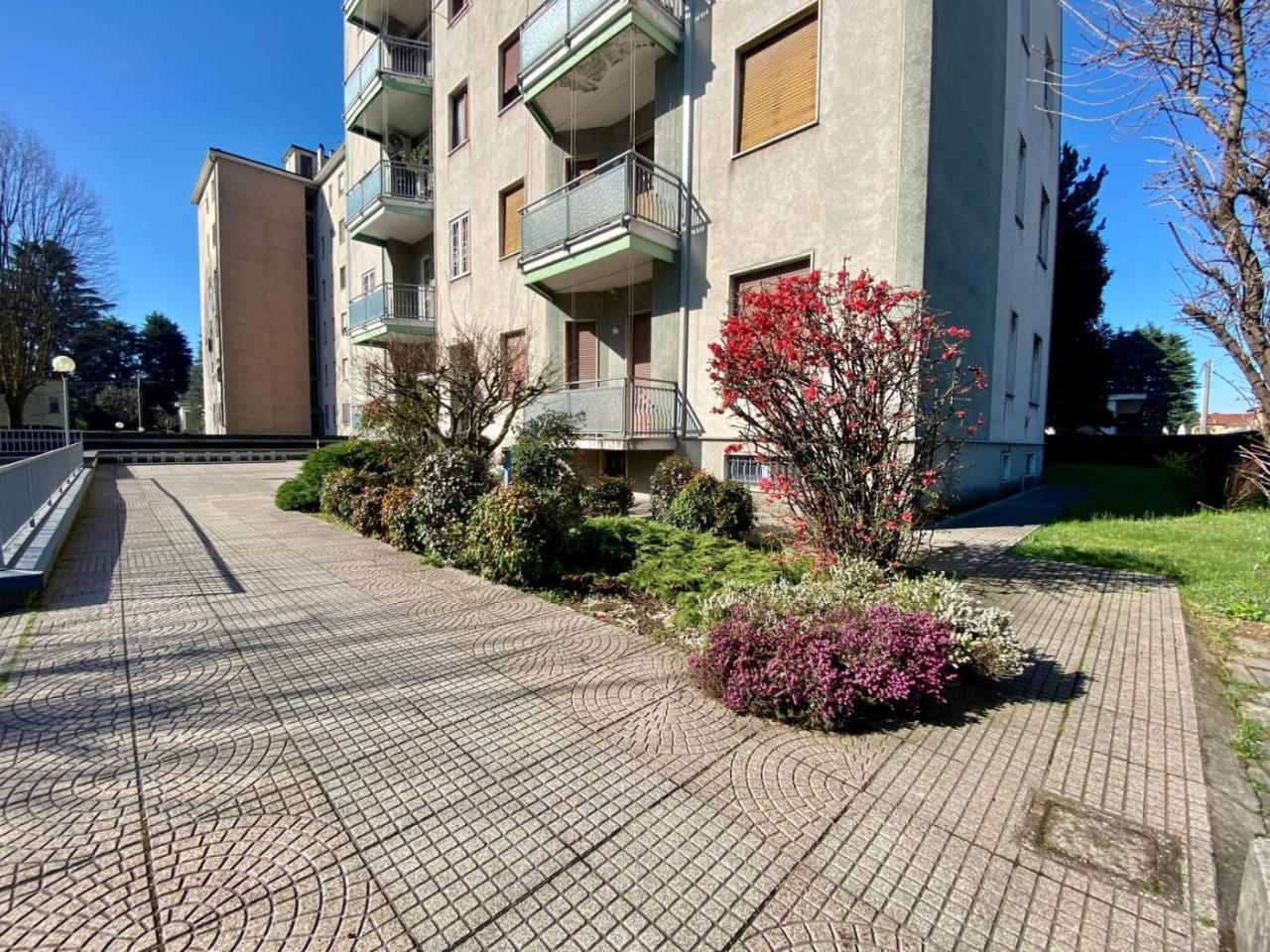 3-salle Appartement à Villasanta, Italy No. 35399