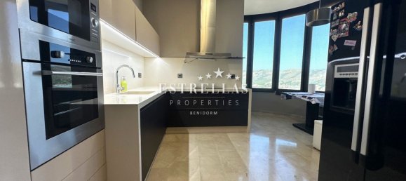 Ático de 3 dormitorios en Benidorm, Spain No. 155205 50