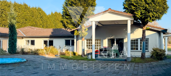 4 bedrooms House in Lippe, Germany No. 141996 3