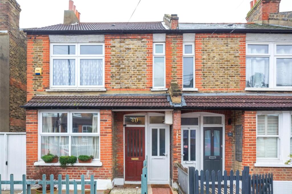 2 bedrooms Maisonette in London, United Kingdom No. 3591