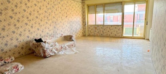 5-salle Appartement à Augusta, Italy No. 299575 4