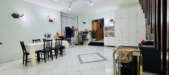 4 rooms Duplex in Naples, Italy No. 31521 3