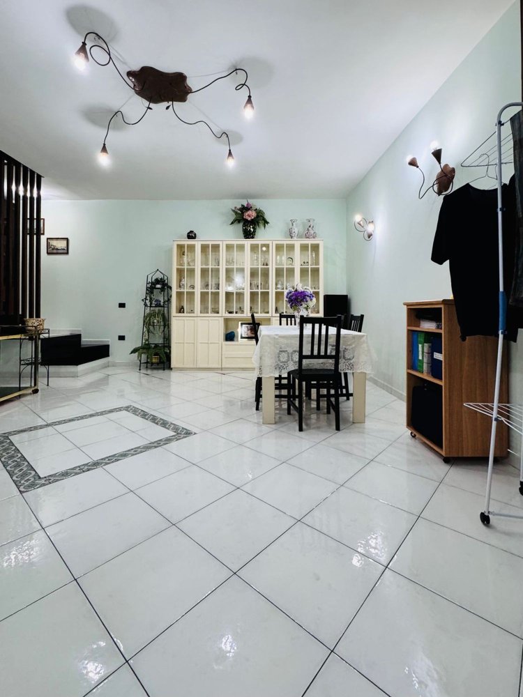 4 rooms Duplex in Naples, Italy No. 31521