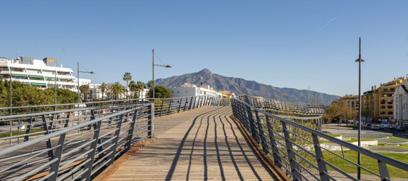 Ático de 6 dormitorios en Marbella, Spain No. 141928 39