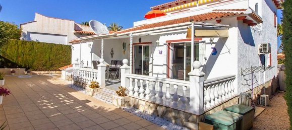 Casa de 3 dormitorios en La Nucia, Spain No. 4539 3