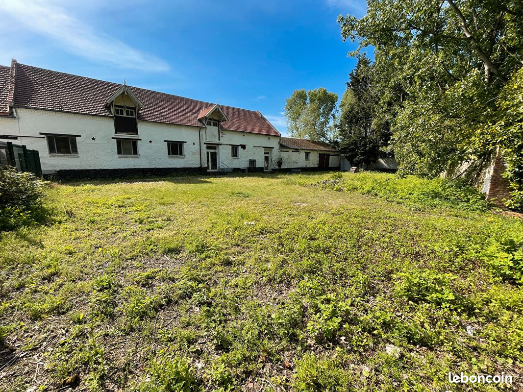 Terreno de 3 habitaciónes en Lambres-lez-Douai, France No. 89612