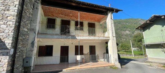 2 chambres Maison à Pont Canavese, Italy No. 209053 2