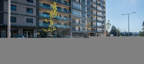 196m² Commercial property in Odivelas, Portugal No. 70693 20