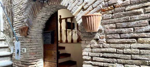 3 rooms Apartment in Caprarola, Italy No. 271184 2