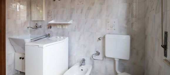 3 bedrooms Apartment in Reggio Emilia, Italy No. 354360 22