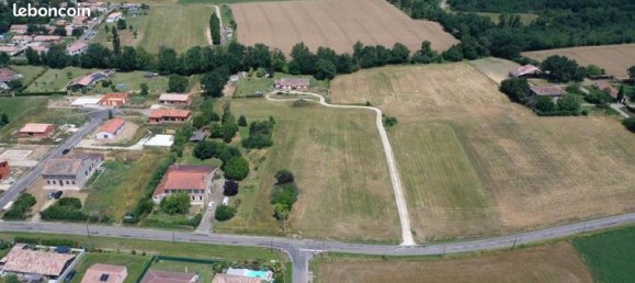 821m² Land in Le Burgaud, France No. 112478 3