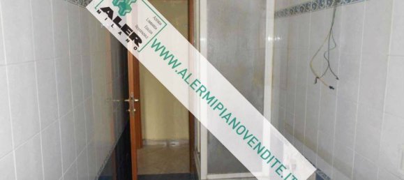 1 bedroom Apartment in Milan, Italy No. 246325 12