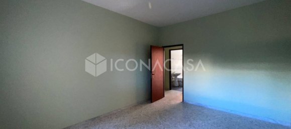 Apartamento de 4 dormitorios en Bari, Italy No. 353231 28