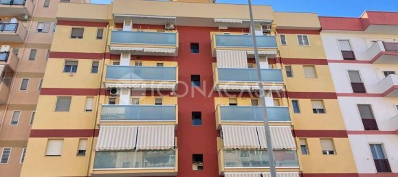 Apartamento de 4 dormitorios en Bari, Italy No. 353231 31