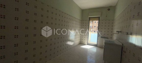 Apartamento de 4 dormitorios en Bari, Italy No. 353231 18