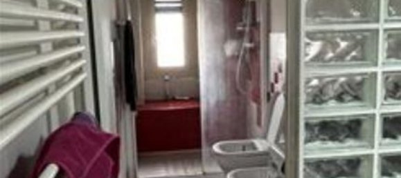 2-salle Appartement à Turin, Italy No. 50533 30