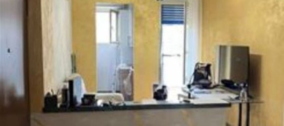 2-salle Appartement à Turin, Italy No. 50533 7